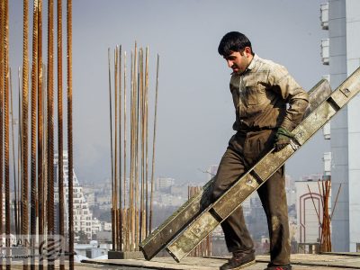 خروج کارگران افغان، ساخت‌وساز را کند کرد؟/ بیش از نیمی از نیروهای ساختمانی تهران اتباع بودند