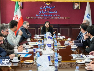 ببینید | برگزاری نشست ویژه بررسی پروازهای اربعین با حضور
وزیر راه و شهرسازی