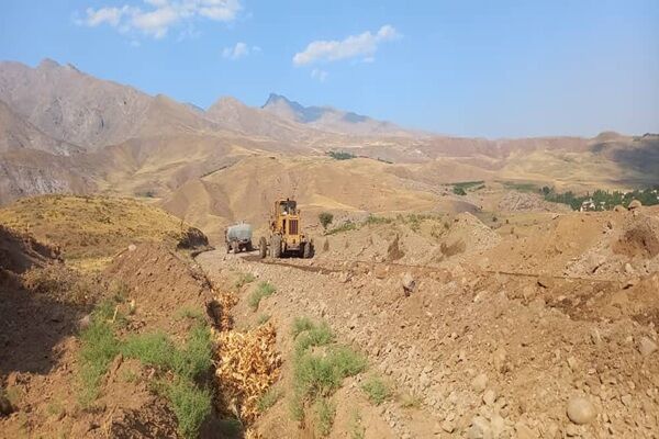 ببینید| تصاویری از مراحل آغازین عملیات احداث،بهسازی و آسفالت
محور روستایی خورانک در پایین طالقان
