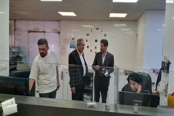 ببینید|بازدید نماینده بازرسی استانداری البرز از خدمات‌رسانی
به زائران اربعین حسینی