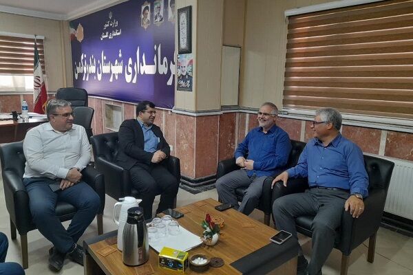 بررسی پروژه‌های راه و شهرسازی بندرترکمن با حضور مدیرکل و
نماینده مردم غرب استان