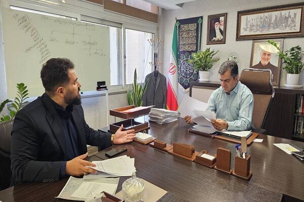 برگزاری ملاقات مردمی هفتگی مدیرکل راه و شهرسازی استان تهران
با شهروندان