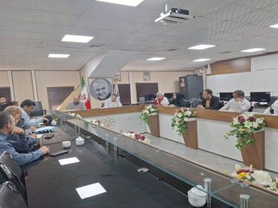 تشکیل کمیته کارشناسی بررسی فضاهای ایمن و پناهگاهی مشهد با
حضور دستگاه‌های اجرایی استان