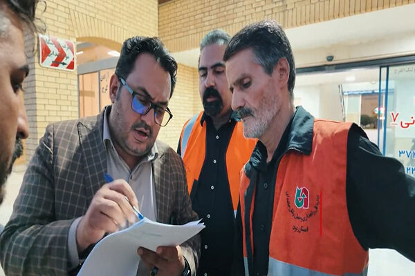 ویدئو| نماینده مدیرکل راهداری یزد در پایانه مسافربری غدیر،
روند اعزام زائران را مورد ارزیابی قرار داد