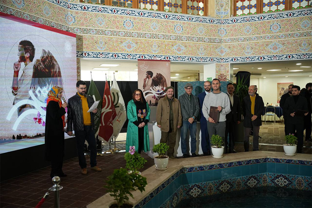 آیین افتتاحیه هفتمین جشنواره تئاتر «شهر» برگزار شد آیین افتتاحیه هفتمین جشنواره تئاتر «شهر» برگزار شد