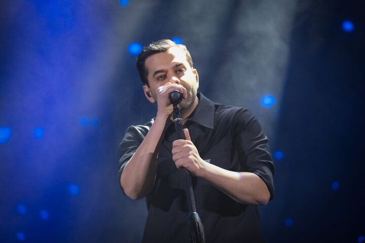 از توصیه یک نوازنده برای «فرار» تا «پنیک شدن» معین زد! از توصیه یک نوازنده برای «فرار» تا «پنیک شدن» معین زد!