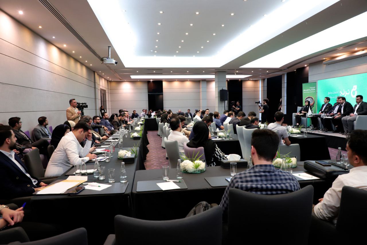 برنامههای آینده «سرچشمه» و «فافق» توسط مدیران عامل این دو مجموعه تشریح شد + دانلود تحلیل بنیادی برنامههای آینده «سرچشمه» و «فافق» توسط مدیران عامل این دو مجموعه تشریح شد + دانلود تحلیل بنیادی