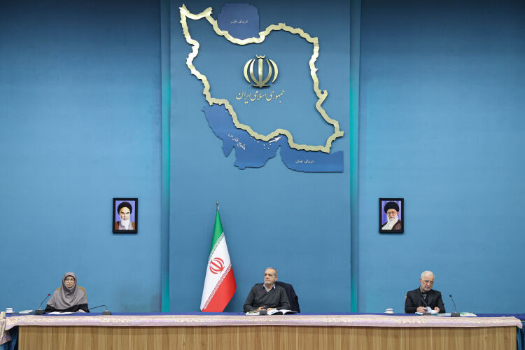 بهبود کیفیت هوای کلان شهرها با توسعه قطارهای حومه‌ای 