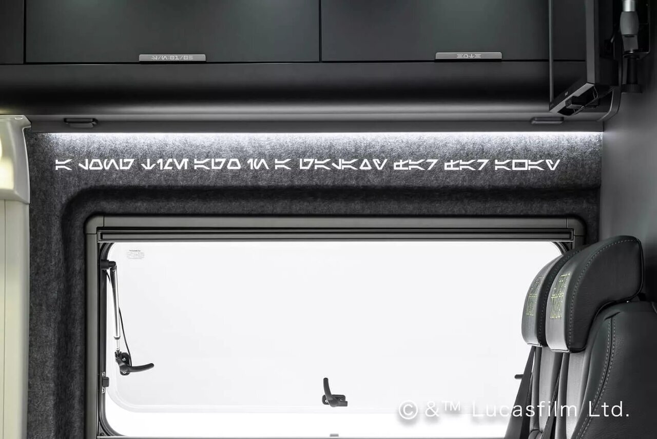 خانه متحرک ۲۰ میلیاردی به سبک جنگ ستارگان؛ ببینید + عکس خانه متحرک ۲۰ میلیاردی به سبک جنگ ستارگان؛ ببینید + عکس