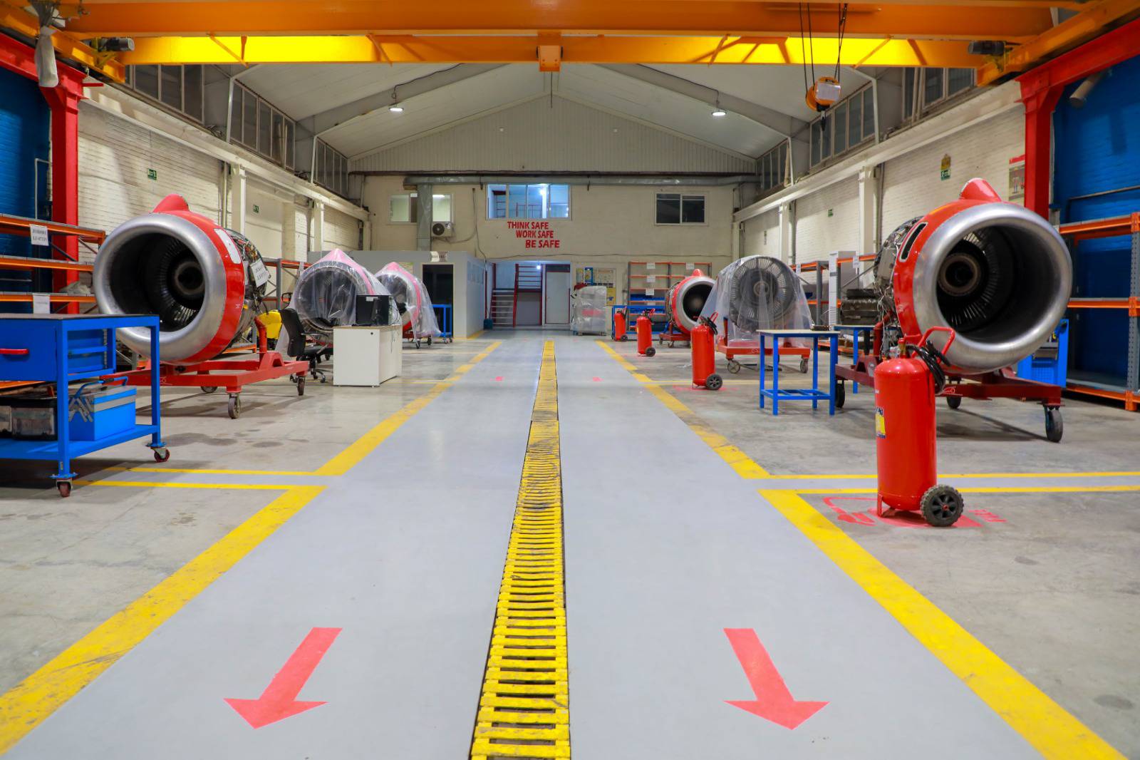 قشم ایر تحریمها را شکست؛ کارگاه پیشرفته تعمیر موتور افتتاح شد قشم ایر تحریمها را شکست؛ کارگاه پیشرفته تعمیر موتور افتتاح شد