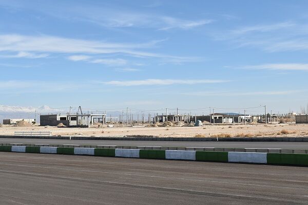 ببینید|ساخت خانه های یک طبقه در اراضی ۱۷/۷ هکتاری امیریه دامغان استان سمنان