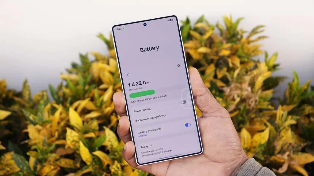 دیگر نگران خالی شدن باتری گوشی خود نباشید/ هوش مصنوعی One UI ۸ شارژدهی را متحول میکند! دیگر نگران خالی شدن باتری گوشی خود نباشید/ هوش مصنوعی One UI ۸ شارژدهی را متحول میکند!