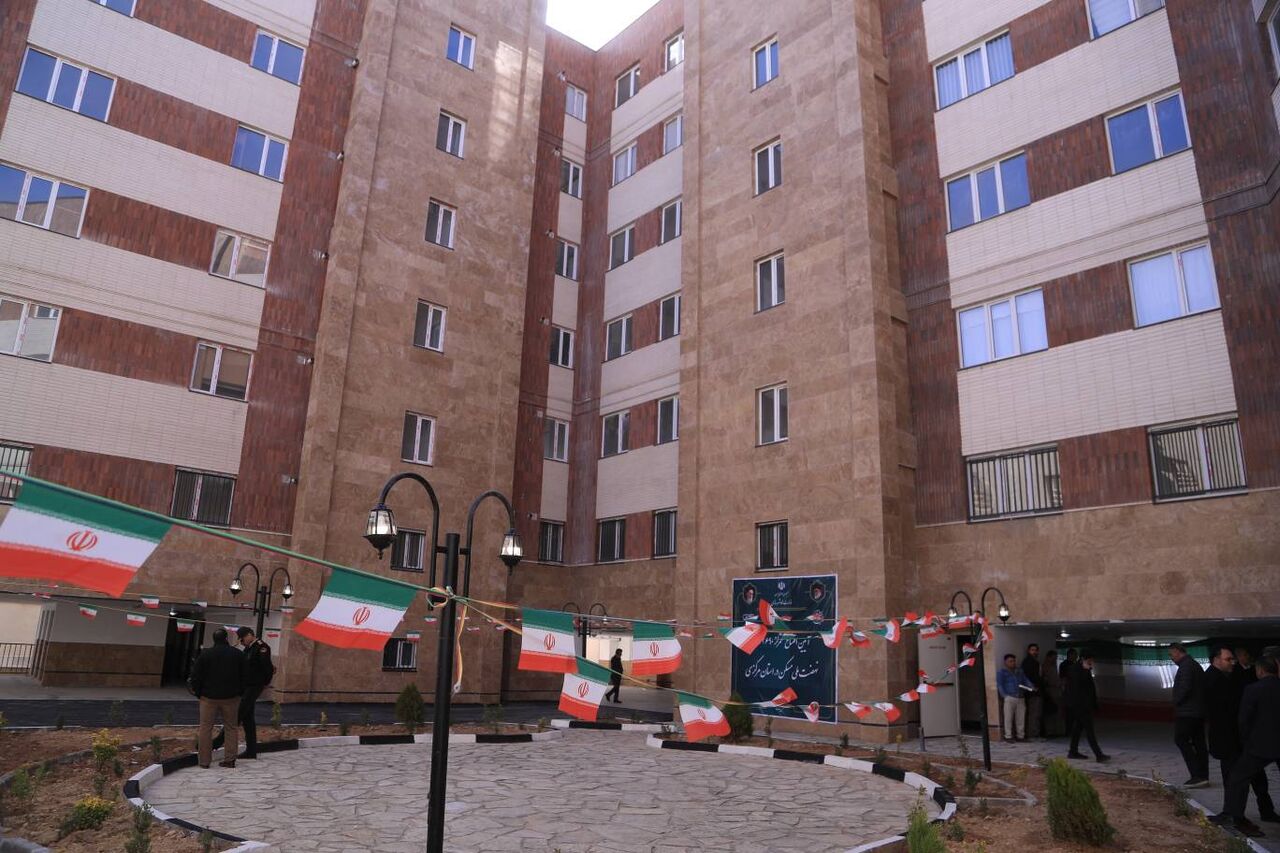 ۲۶۹۰ واحد نهضت ملی مسکن شهری و روستایی در استان مرکزی افتتاح
شد 