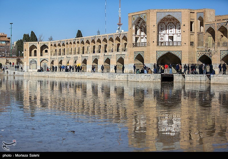 از حکمرانی آب تا بحران زیر پای اصفهان/زایندهرود هنوز زنده است؟ از حکمرانی آب تا بحران زیر پای اصفهان/زایندهرود هنوز زنده است؟