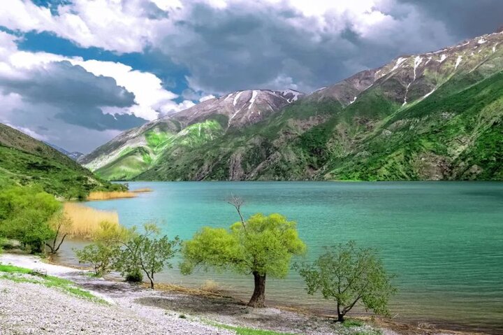 نگین فیروزه‌ای زاگرس در معرض تهدید؛ گردشگری بی‌ضابطه زخم بر پیکر گهر
