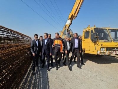 ببینید| ️بازدید معاون حمل و نقل وزیر راه و شهرسازی از
پروژه‌های عمرانی شهرستان‌های نجف‌آباد و تیران و کرون