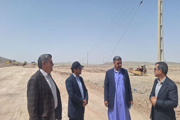 ببینید| بازدید مدیرکل راه و شهرسازی سیستان و بلوچستان به
همراه نماینده مردم حوزه انتخابیه خاش در مجلس از عملیات ساخت بزرگراه
زاهدان–خاش