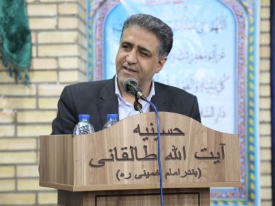 ببینید | نشست تشریح فرایند واگذاری اسناد مالکیت منازل ۷۰۰
دستگاه کوی مطهری بندر امام خمینی (ره) با دستور وزیر راه و
شهرسازی