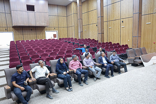 مجتمع فرهنگی هنری قلعه‌گنج بزودی آماده بهره ‌برداری
است