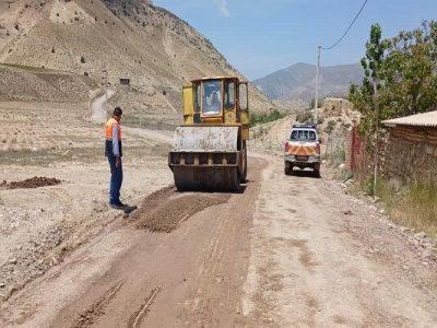 آغاز عملیات بهسازی محور روستایی آرتد در استان سمنان