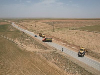 تسطیح و رگلاژ ۸۳ کیلومتر راه روستایی در دیواندره کردستان/
شانه سازی در محورهای اصلی و فرعی و روستایی شهرستان به طول
۵۰کیلومتر