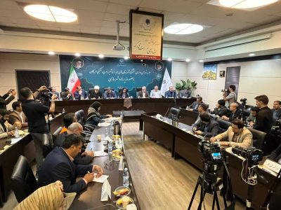 آسفالت ۸۰۰ کیلومتر راه روستایی در کرمان ظرف ۱۸ ماه انجام
خواهد شد/ تأکید وزیر راه و شهرسازی بر ضرورت رفع محرومیت