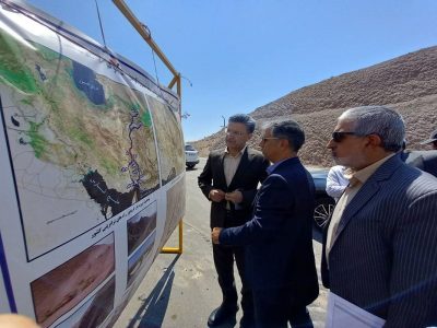بازدید معاون ساخت و توسعه راه‌ها از پروژه احداث باند دوم
محور چترود-دیهوک-راور در استان کرمان