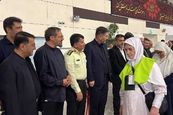 آغاز اعزام زائران عمره مفرده از ترمینال سلام شهر فرودگاهی
امام خمینی(ره)