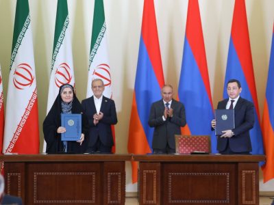 امضاء تفاهم‌نامه همکاری مشترک میان وزیر راه و شهرسازی ایران
و رئیس کمیته شهرسازی ارمنستان