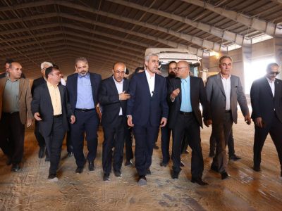 بازدید وزیر اقتصاد از روند ترخیص و خروج کالا در بندر
امام(ره)