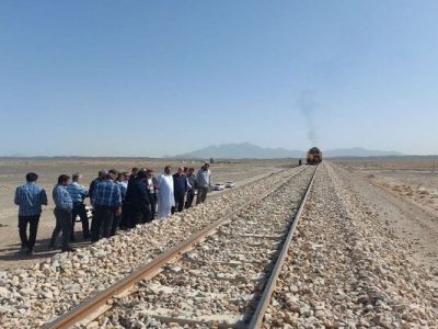 ببینید| بازدید معاون وزیر راه و شهرسازی از عملیات احداث
راه‌آهن چابهار – زاهدان