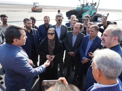 ببینید | بازدید وزیر راه و شهرسازی از مراحل تکمیل فرودگاه
بم