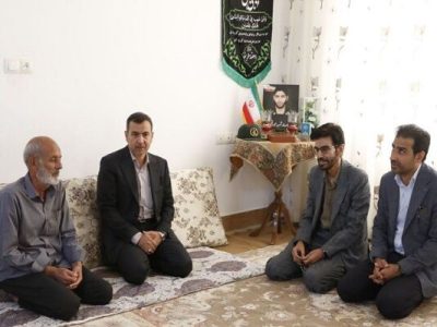 ببینید| دیدار مدیرکل راه و شهرسازی با تنها خانواده شهید جنگ
تحمیلی ۱۲ روزه سیستان و بلوچستان همزمان با هفته دولت