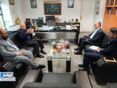 ببینید | دیدار معاون شهرسازی و معماری وزیر راه و شهرسازی با
استاندار هرمزگان