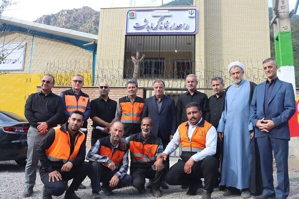 ببینید|بازدید استاندار گلستان و هیئت همراه از راهدارخانه و
نمازخانه محور گرگان ـ شاهرود ( منطقه گرمابدشت)