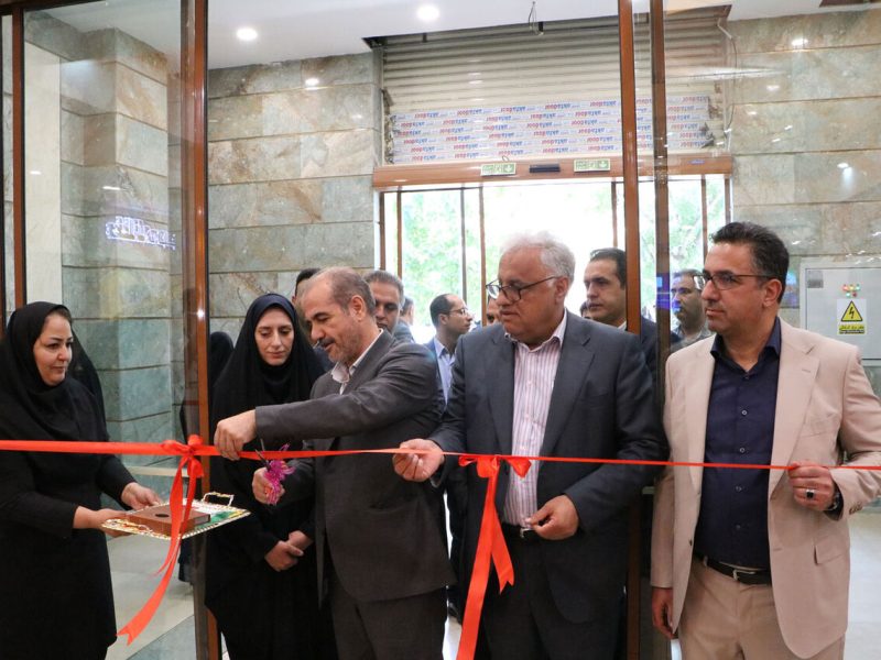 ببینید|مراسم افتتاح پروژه بزرگ بازآفرینی شهری نیکان با حضور
معاون وزیر راه و شهرسازی