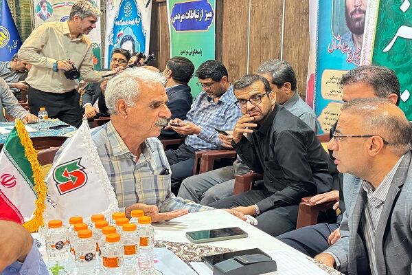 برپایی میز خدمت اداره کل راهداری و حمل و نقل جاده ای بوشهر
در نمازجمعه