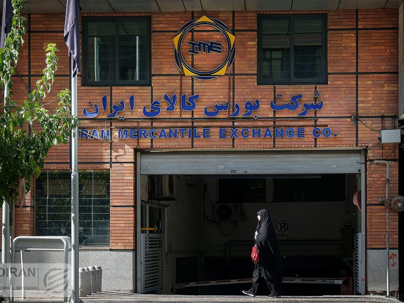 عرضه ۱۵۰ دستگاه کامیون فاو در تالار بورس کالای ایران