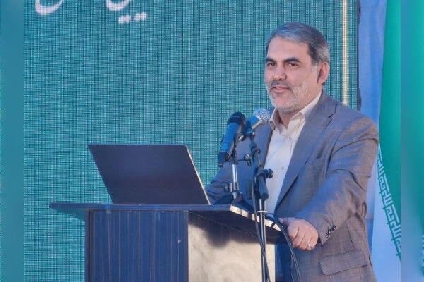 عملکرد وزارت راه و شهرسازی در شرایط سخت اقتصادی مثبت و قابل
تقدیر است