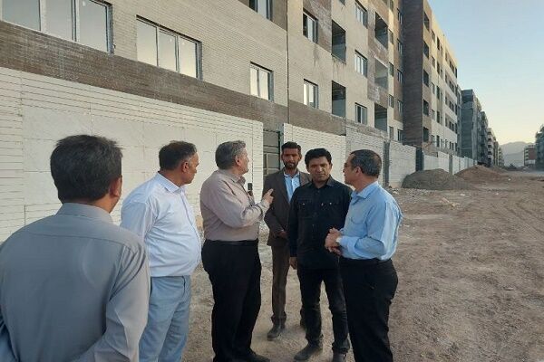 مدیرکل راه و شهرسازی سیستان و بلوچستان از پروژه‌های نهضت ملی
مسکن زاهدان بازدید کرد