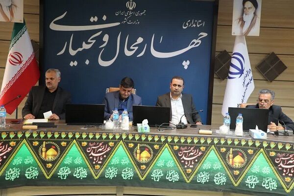 نشست استاندار چهارمحال و بختیاری با انجمن صنفی
رانندگان 