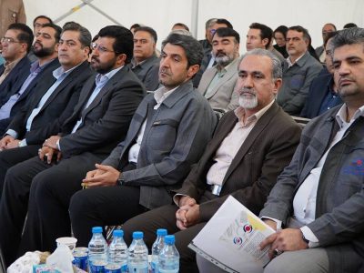 آغاز عملیات اجرایی ساخت ۲۲۰۰۰ واحد مسکونی کارگری در استان
کرمان