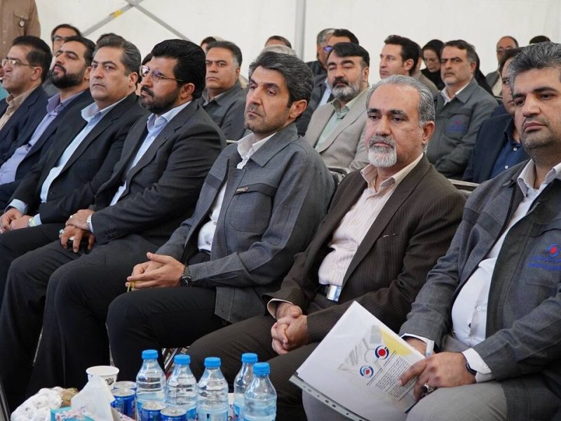 آغاز عملیات اجرایی ساخت ۲۲۰۰۰ واحد مسکونی کارگری در استان
کرمان