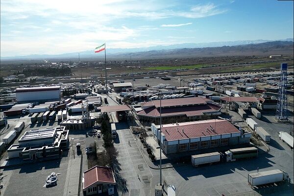 آغاز عملیات اجرایی فاز دوم طرح جامع پس کرانه مرزی
لطف‌آباد/ثبت رکوردهای جدید در تردد ناوگان بین‌المللی