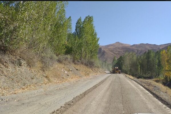 اجرای ۲۵ کیلومتر راه روستایی جدید در شهرستان سردشت برای
تقویت دسترسی روستاییان