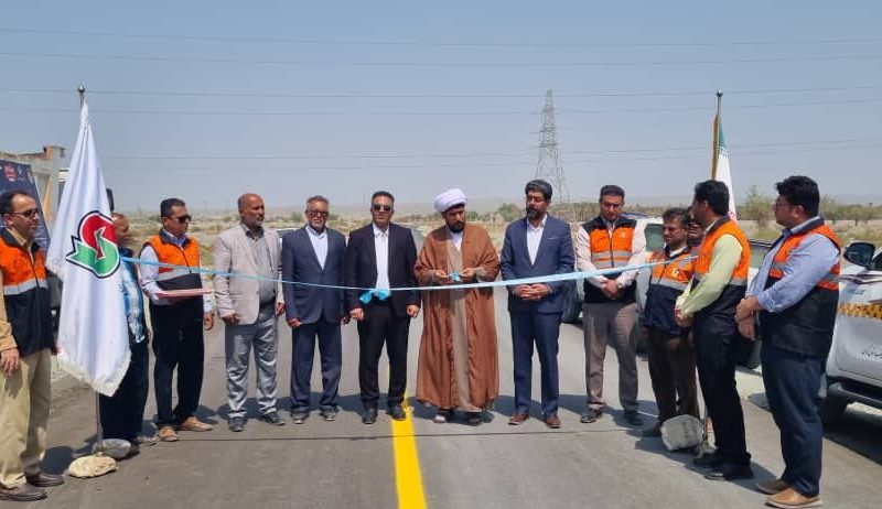 افتتاح راه روستایی حسن ترکی و روکش محور کهنوج-جیرفت با
اعتباری ۳۰ میلیارد تومانی