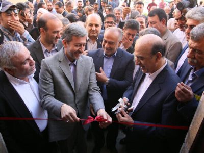 افتتاح و آغاز عملیات اجرایی پروژه های عمرانی در شهر جدید
فولادشهر با حضور معاون وزیر راه و شهرسازی