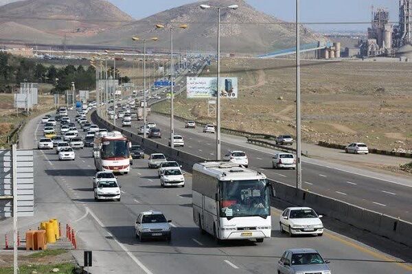 افزایش ۱۹ درصدی تردد خودروها در محورهای مواصلاتی
لرستان