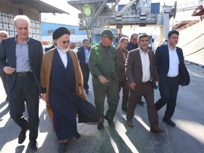 بازدید اعضای کمیسیون کشاورزی مجلس از بندر امام خمینی(ره)/
تأکید بر تقویت هماهنگی در توزیع نهاده‌های دامی