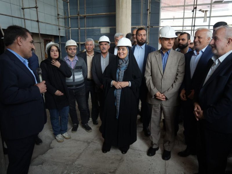 بازدید وزیر راه و شهرسازی از پروژه بیمارستان لاکان و مسکن
۶۲۵ واحدی در رشت